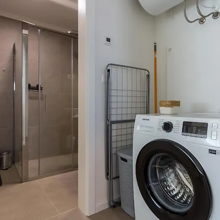 With Parking Space - 24316 דירה